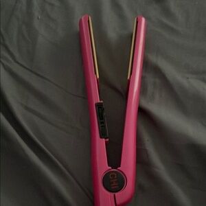 CHI Pink Hair Straightener